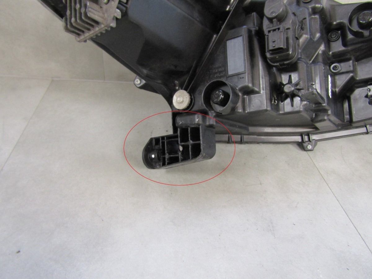 Prednji far TOYOTA COROLLA CROSS FULL LED 20- LH lijevi HASCO 16-184
