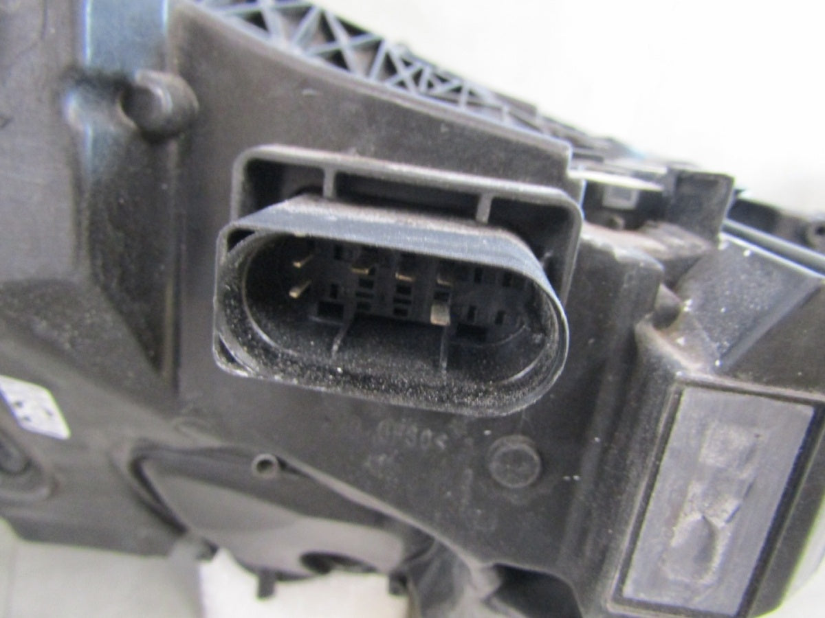 Prednji far MERCEDES S W223 FULL LED DIGITAL LIGHT LH lijevi 20- A2239063305