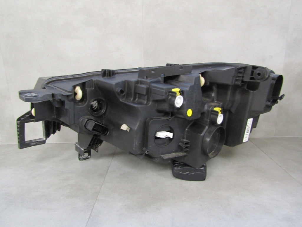 Prednji far VOLKSWAGEN ID.4 ID4 ID.5 ID5 LED 20- desni RH 11B941006
