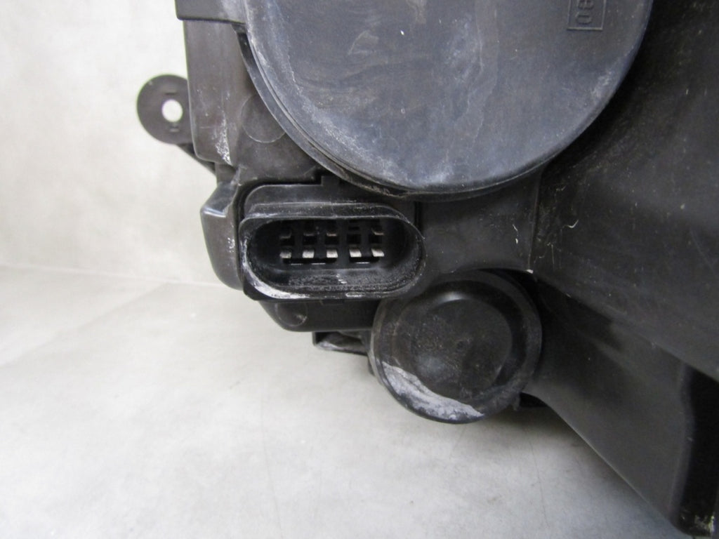 Prednji far VW T6 7E1 TRANSPORTER halogen 15-19 RH 7E1941016AD