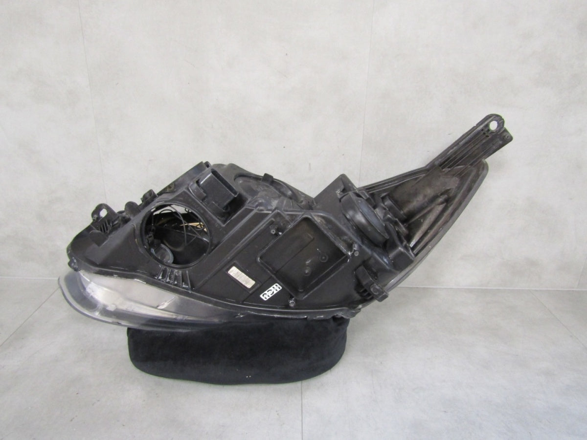 Prednji far FORD FOCUS MK3 III halogen RH desni CIEMNA 10-14