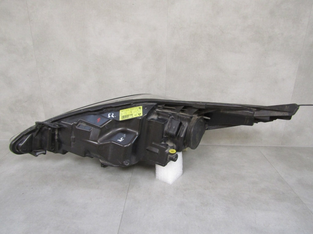Prednji far crni FORD FIESTA MK7 halogen 08-12 RH desni 8A61-13W029-AJ