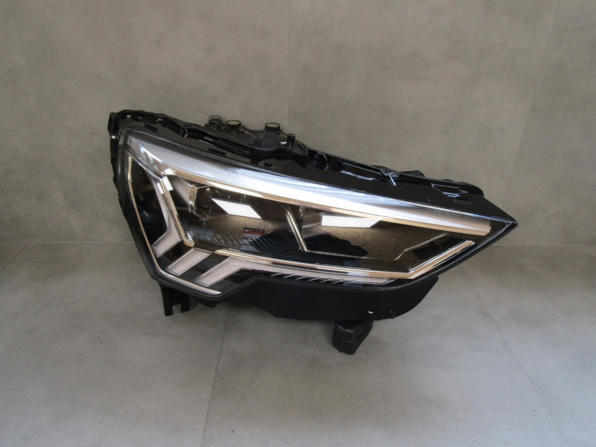 Prednji far AUDI Q3 83A FULL LED desni RH 18- 83A941034