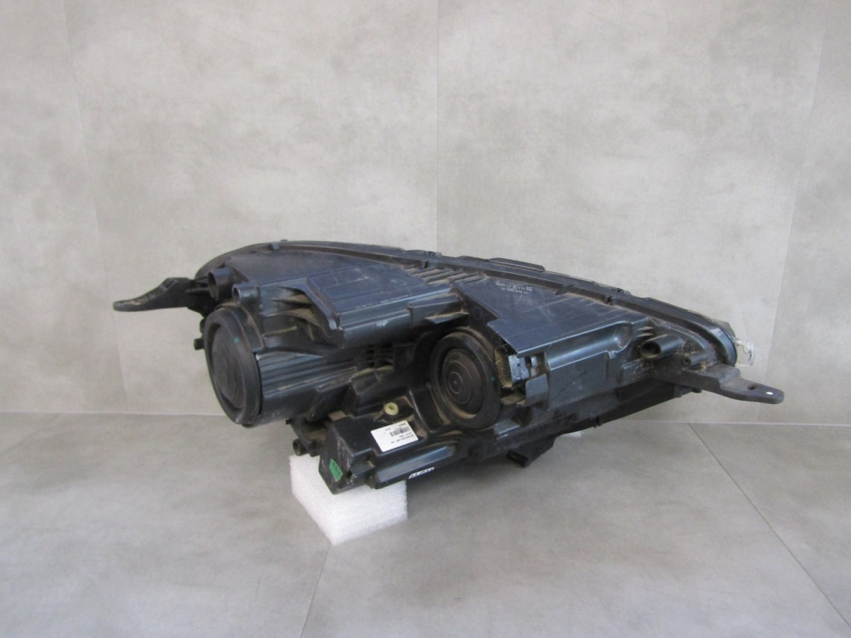 Prednji far FORD ECOSPORT 2 II LIFT halogen sa sočivom LH 17-