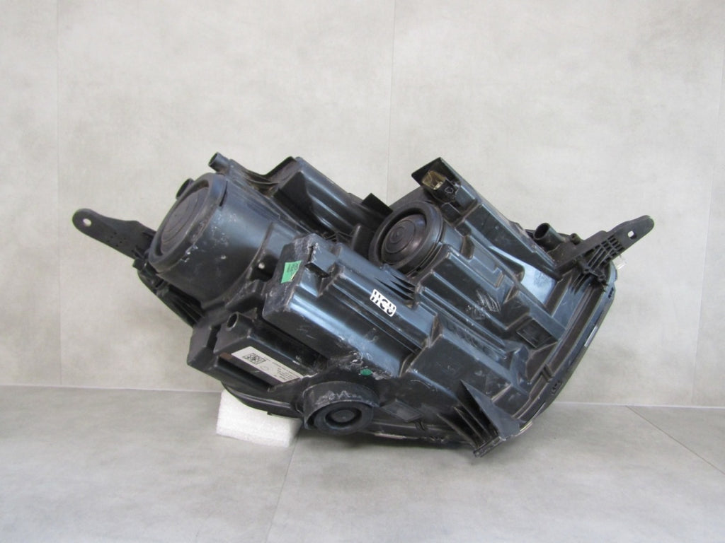 Prednji far FORD ECOSPORT 2 II LIFT halogen sa sočivom LH 17-
