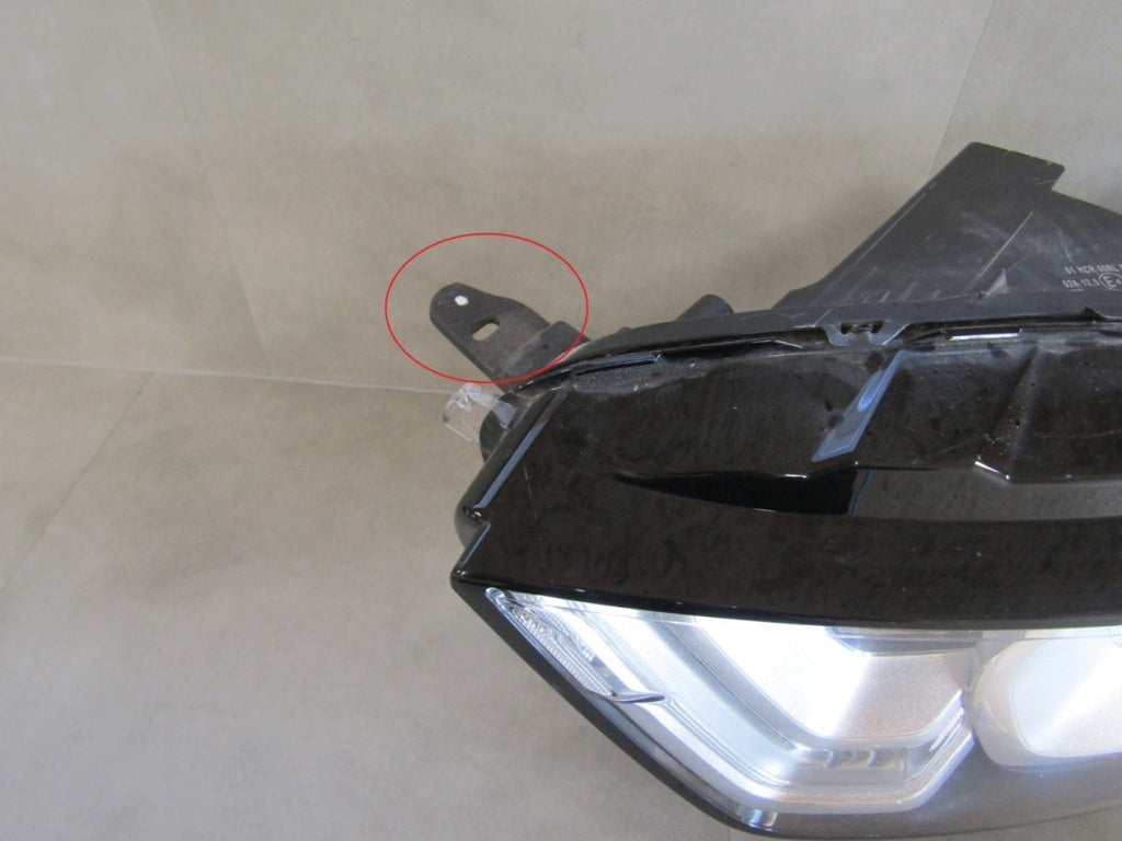 Prednji far FORD ECOSPORT 2 II LIFT halogen sa sočivom LH 17-