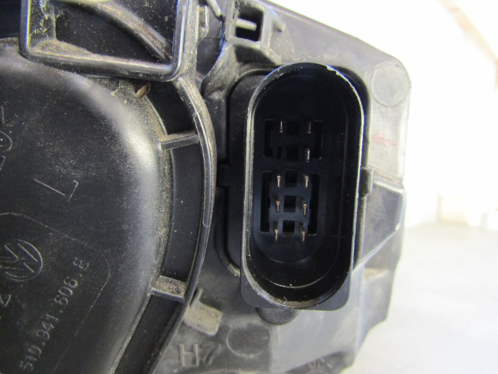Prednji far VW SPORTSVAN LIFT halogen 18-20 LH 517941005D