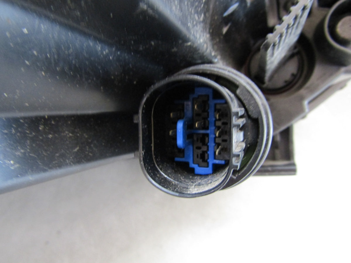 Prednji far HYUNDAI IONIQ halogen sa sočivom BRĄZOWA RAMKA LH 16-19