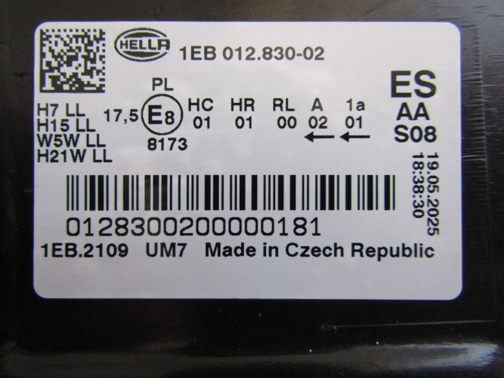 Prednji far VW CRAFTER 2 II halogen RH desni 16- 1EB012830-02