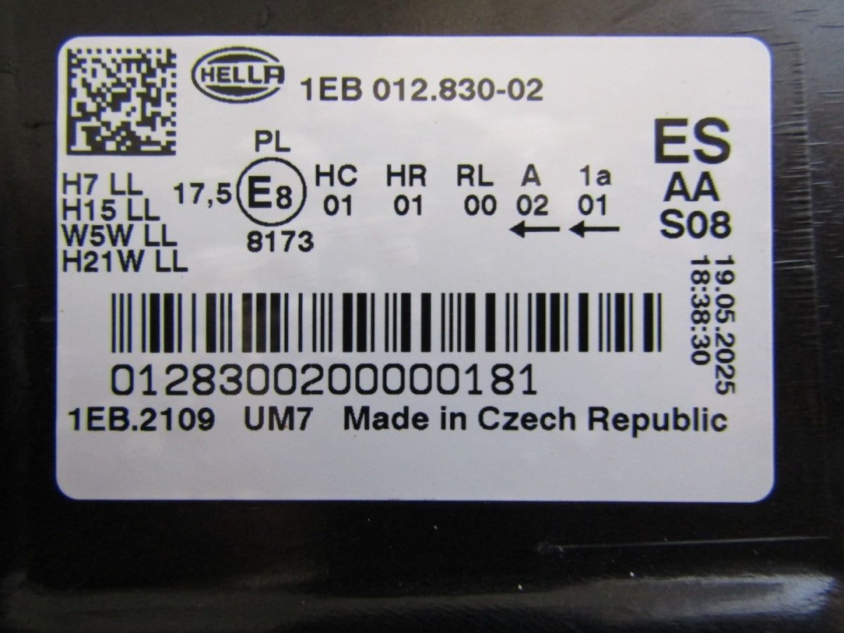 Prednji far VW CRAFTER 2 II halogen RH desni 16- 1EB012830-02