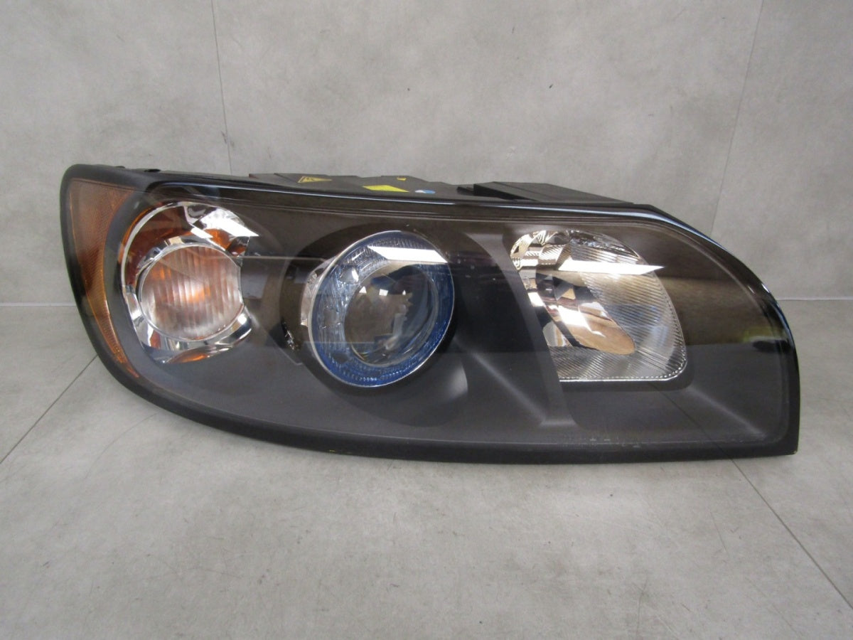 Prednji far Volvo V50 S40 xenon nezakretni RH desni 04-07 30678903