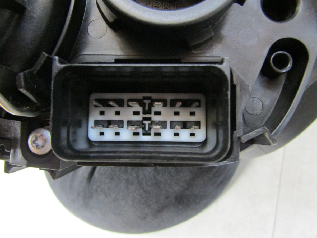 Prednji far Volvo V50 S40 xenon nezakretni RH desni 04-07 30678903