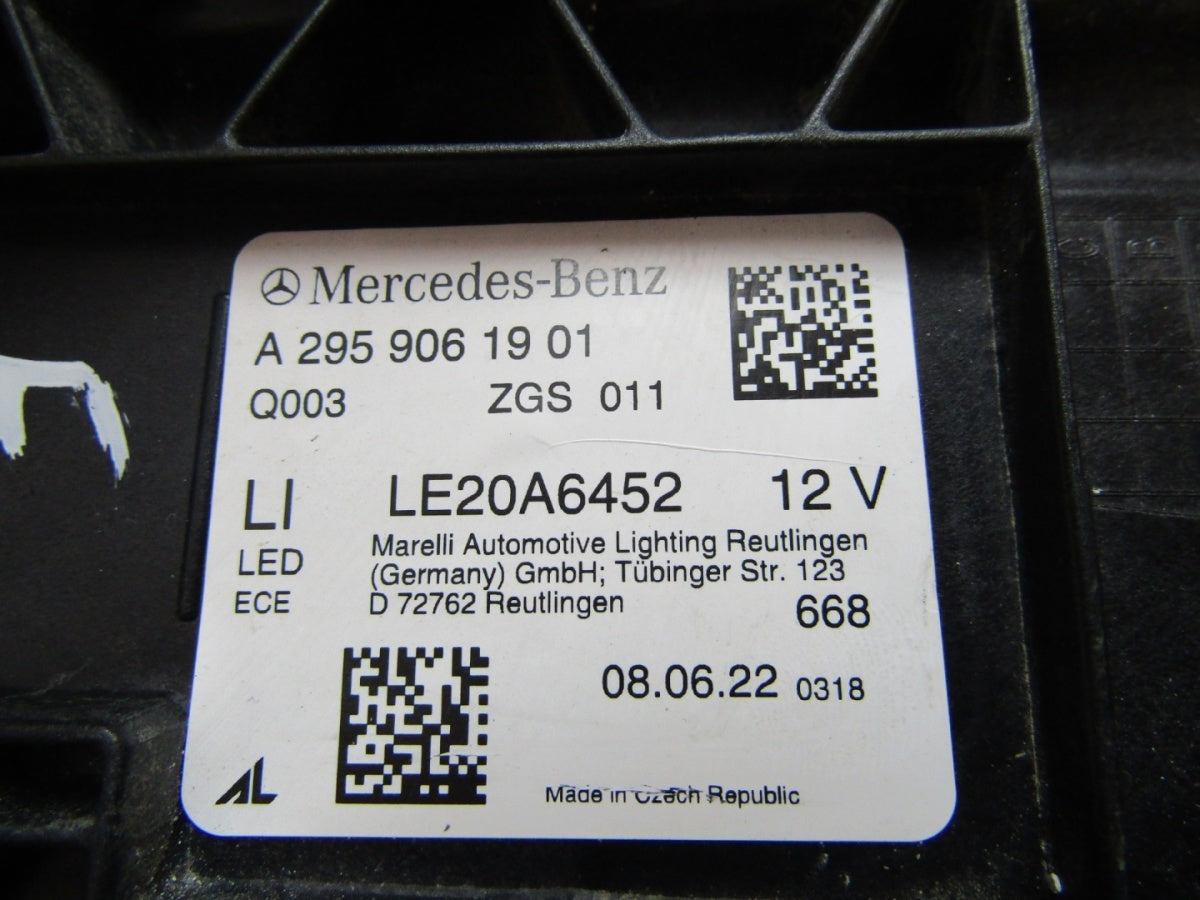 Prednji far MERCEDES EQE W295 FULL LED DIGITAL 2959061901 LH lijevi 23-