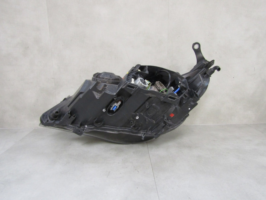 Prednji far BMW 5 E60 E61 LIFT xenon nezakretni 07-10 RH desni 7177740-08