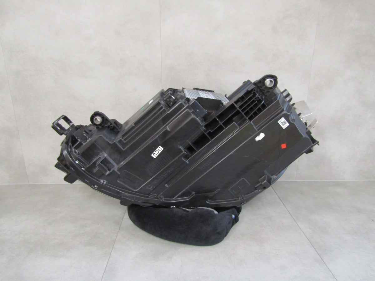 Prednji far VW PASSAT B9 FULL LED TOP IQ LIGHT 23- RH desni 3J1941036