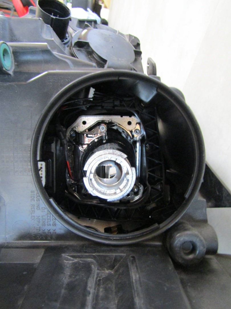 Prednji far LAND ROVER DISCOVERY SPORT L550 xenon zakretni RH desni 15-19 FK7213W029HF