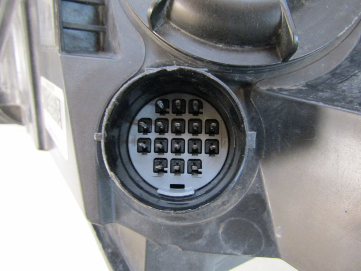 Prednji far LAND ROVER DISCOVERY SPORT L550 xenon zakretni RH desni 15-19 FK7213W029HF