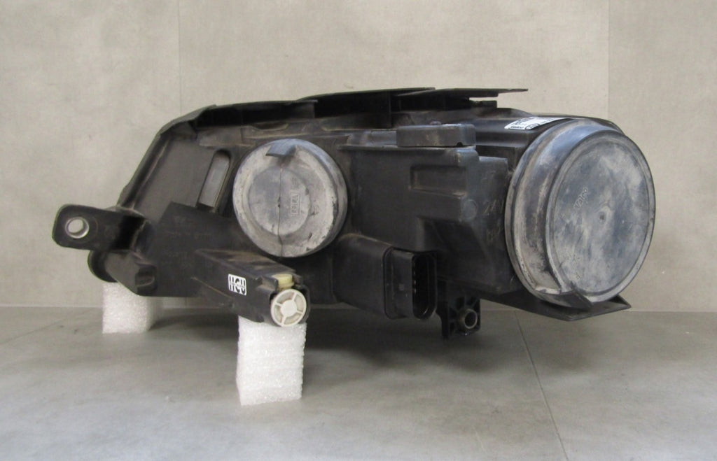 Prednji far VW Passat B6 3C0 halogen sa sočivom 05-10 RH 3C0941006