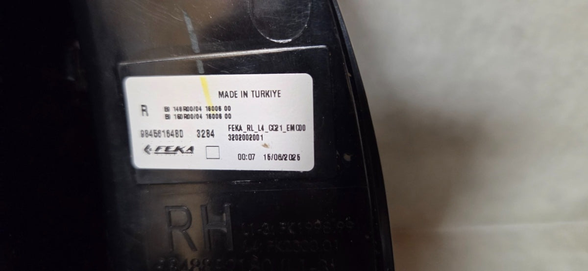 komplet lamp tylnych lijevi desni Citroen C3 IV halogen Z LED 24- 9845616680 9845616480