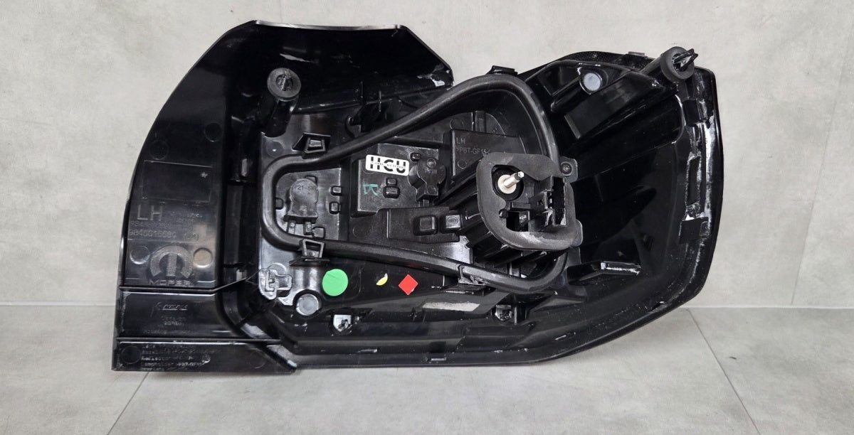 komplet lamp tylnych lijevi desni Citroen C3 IV halogen Z LED 24- 9845616680 9845616480
