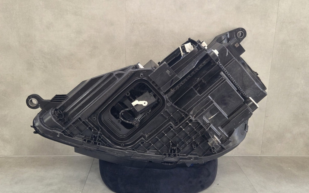 Prednji far MERCEDES GLE 167 FULL LED MULTIBEAM 19-23 RH desni A1679065608