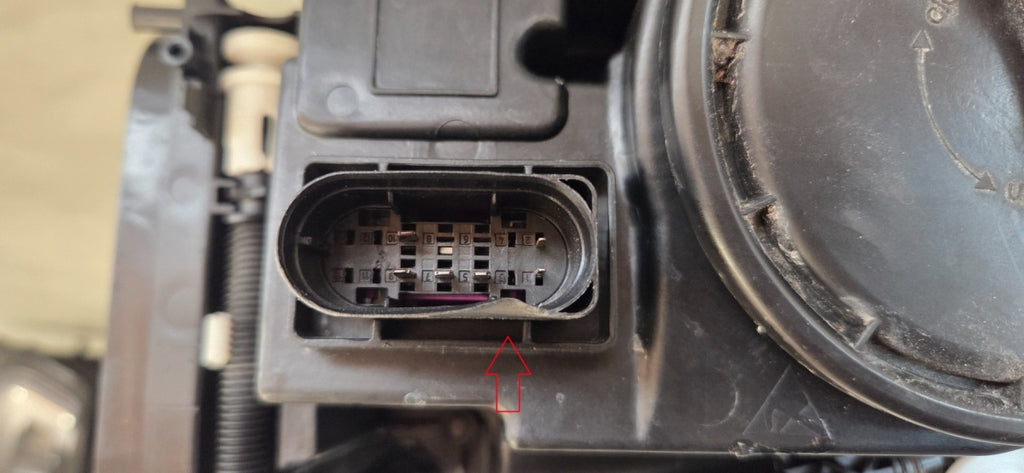 Prednji far MERCEDES GLE 167 FULL LED MULTIBEAM 19-23 RH desni A1679065608