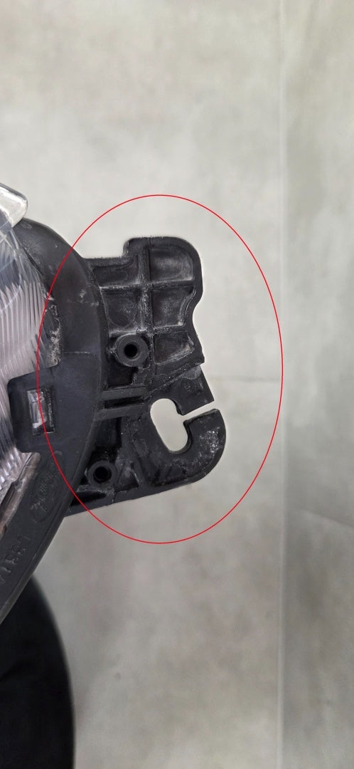 Prednji far FORD KUGA MK2 LIFT halogen sa sočivom 16-19 desni RH GV4113W029GJ