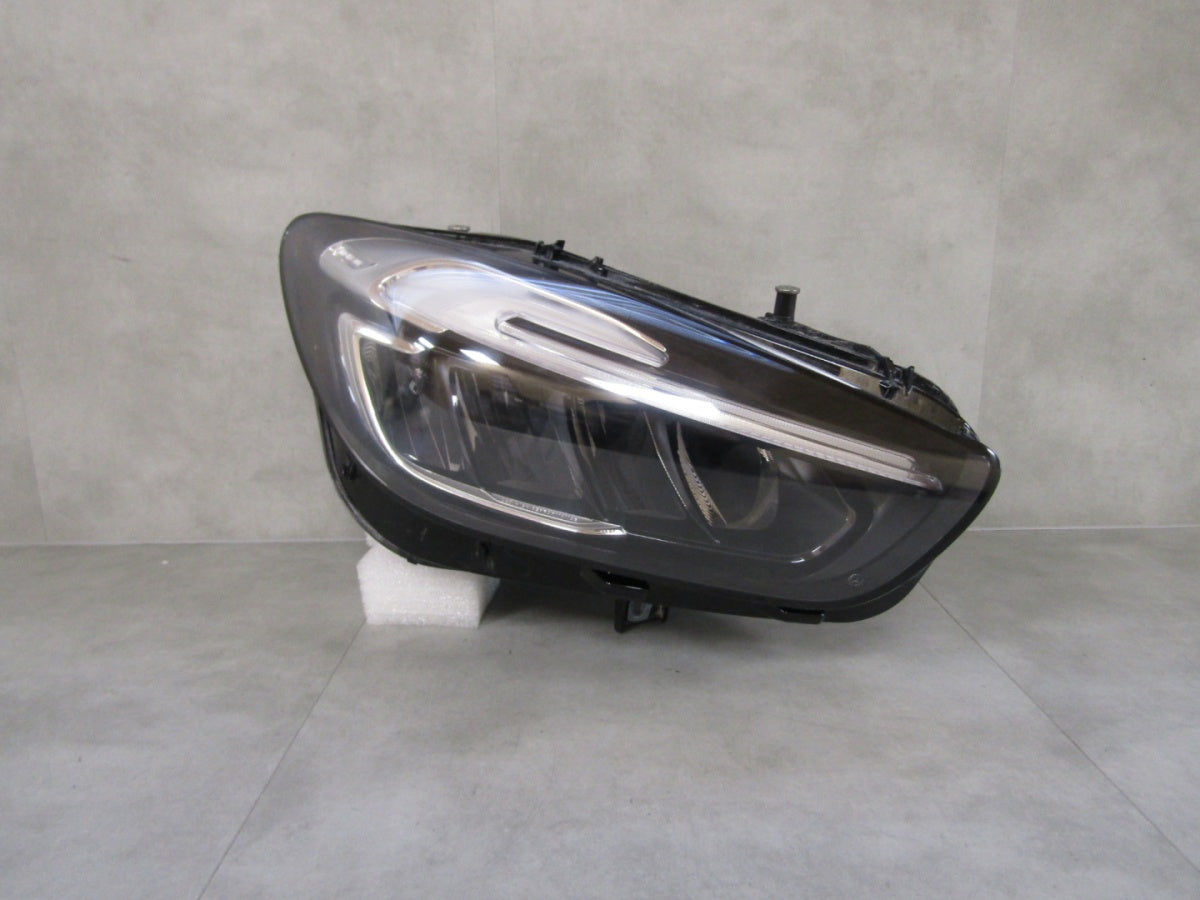 Prednji far MERCEDES B klasa W247 LED LIFT PERFORMANCE RH 22- A2479061004