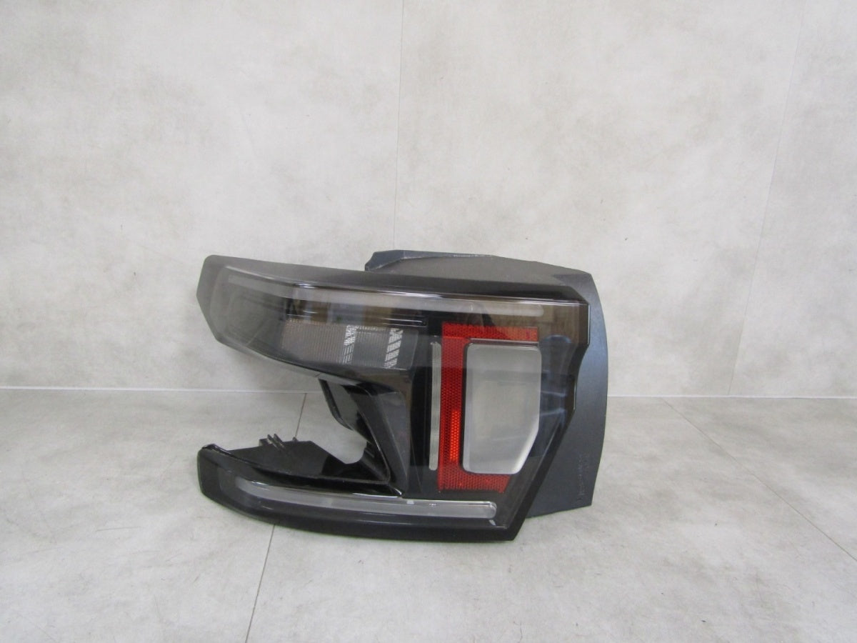 Komplet Lamp Tylnych lijevi desni Citroën C3 Aircross II 2 LED 24- 9848441280 9848440980