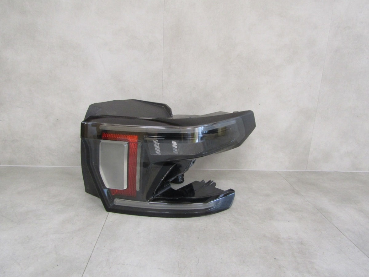 Komplet Lamp Tylnych lijevi desni Citroën C3 Aircross II 2 LED 24- 9848441280 9848440980