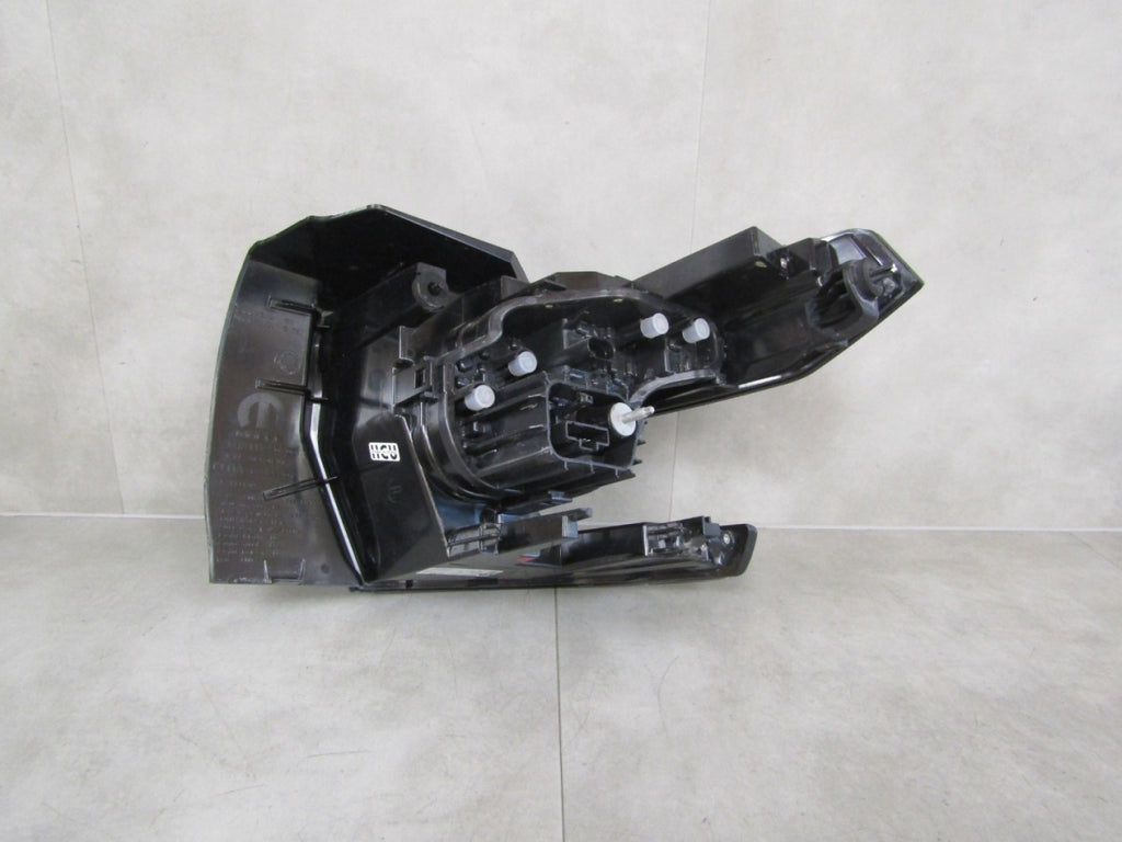 Stop svjetlo Citroën C3 Aircross II 2 LED LH lijevi 24- 9848441280