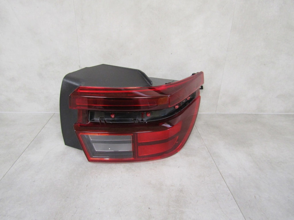 Stop svjetlo OPEL FRONTERA halogen 24- RH desni 9847645180