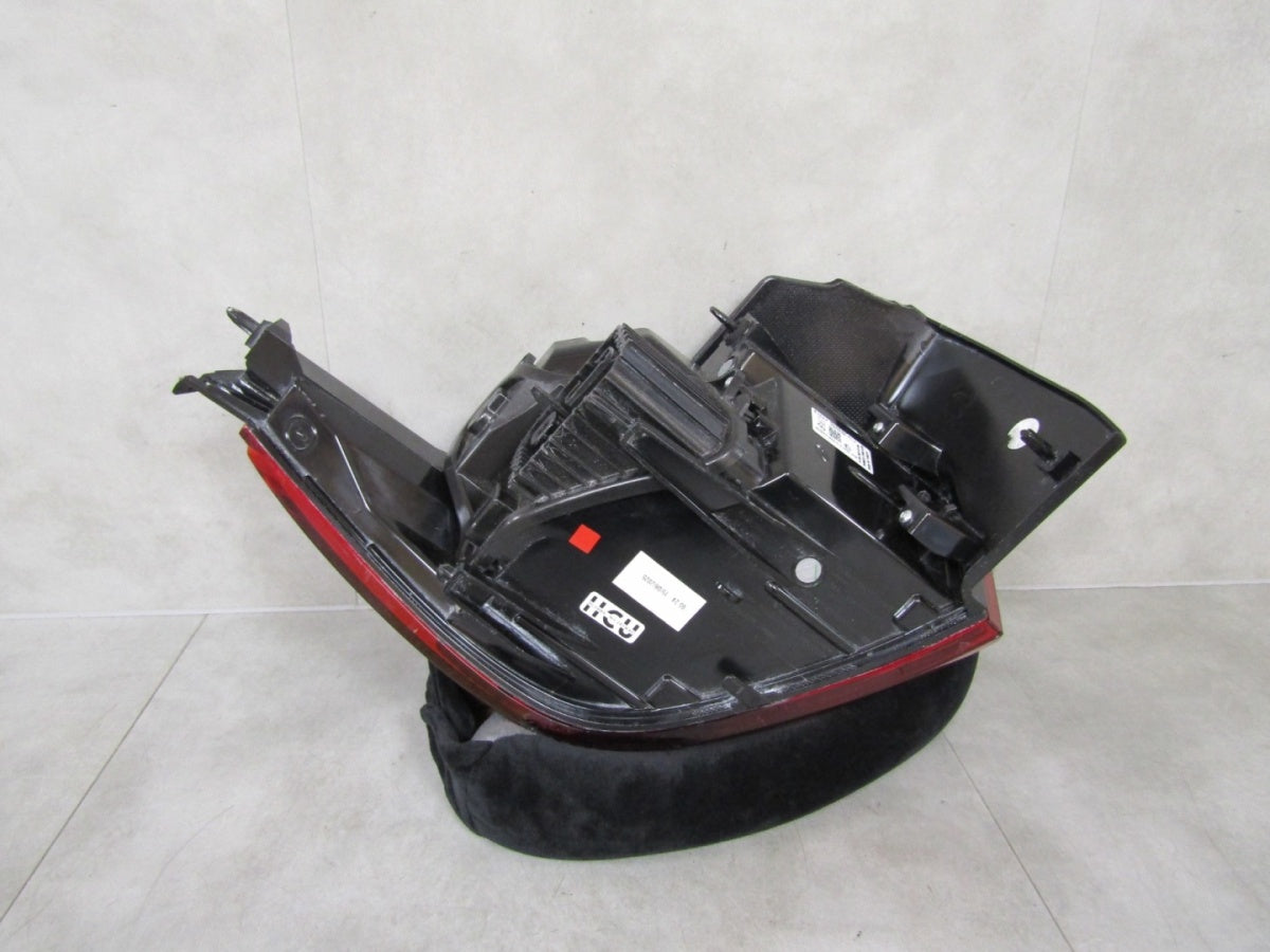 Stop svjetlo OPEL FRONTERA halogen 24- RH desni 9847645180