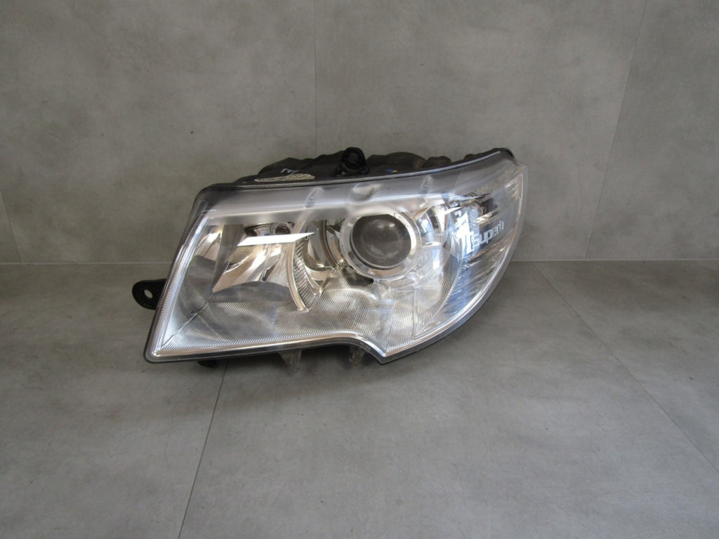 Prednji far SKODA SUPERB II 2 halogen sa sočivom LH lijevi 08-13 3T1941015D