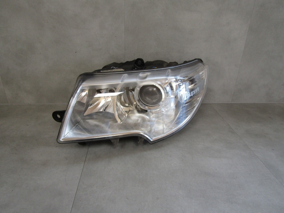 Prednji far SKODA SUPERB II 2 halogen sa sočivom LH lijevi 08-13 3T1941015D