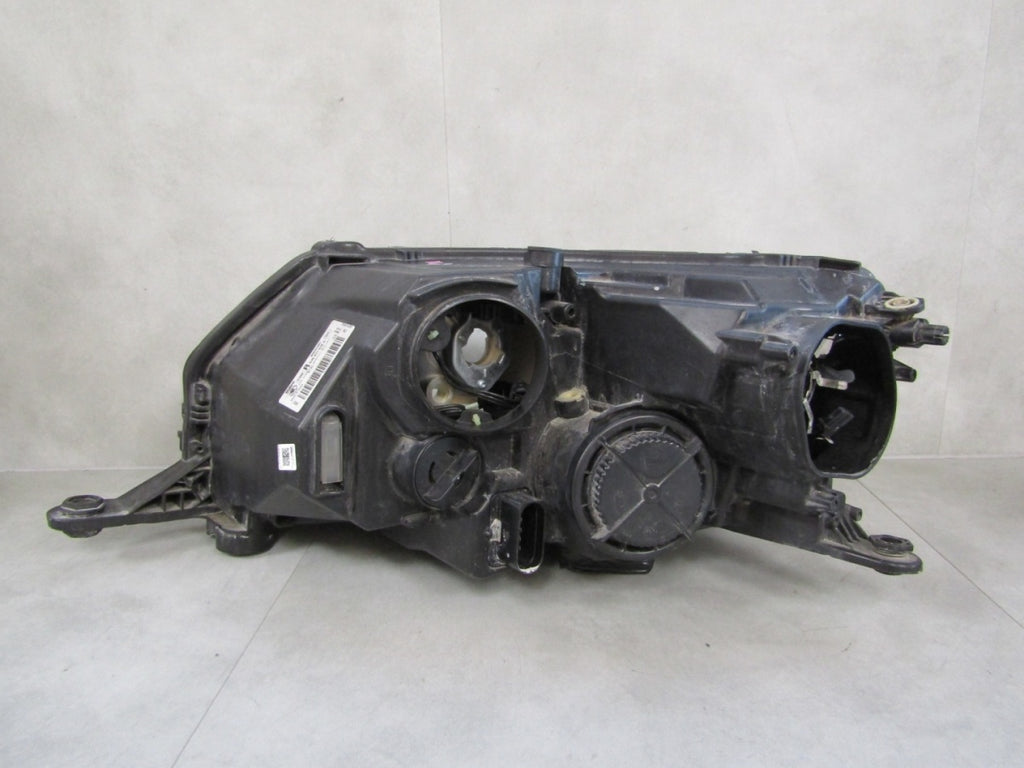 Prednji far SKODA RAPID xenon desni RH 12-16 5JB9411016A