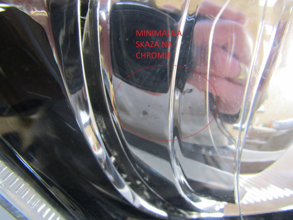 Prednji far SKODA RAPID xenon desni RH 12-16 5JB9411016A