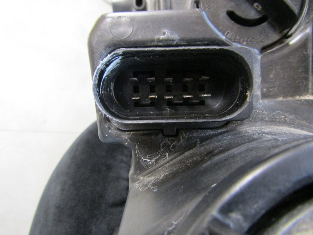 Prednji far SKODA RAPID xenon desni RH 12-16 5JB9411016A