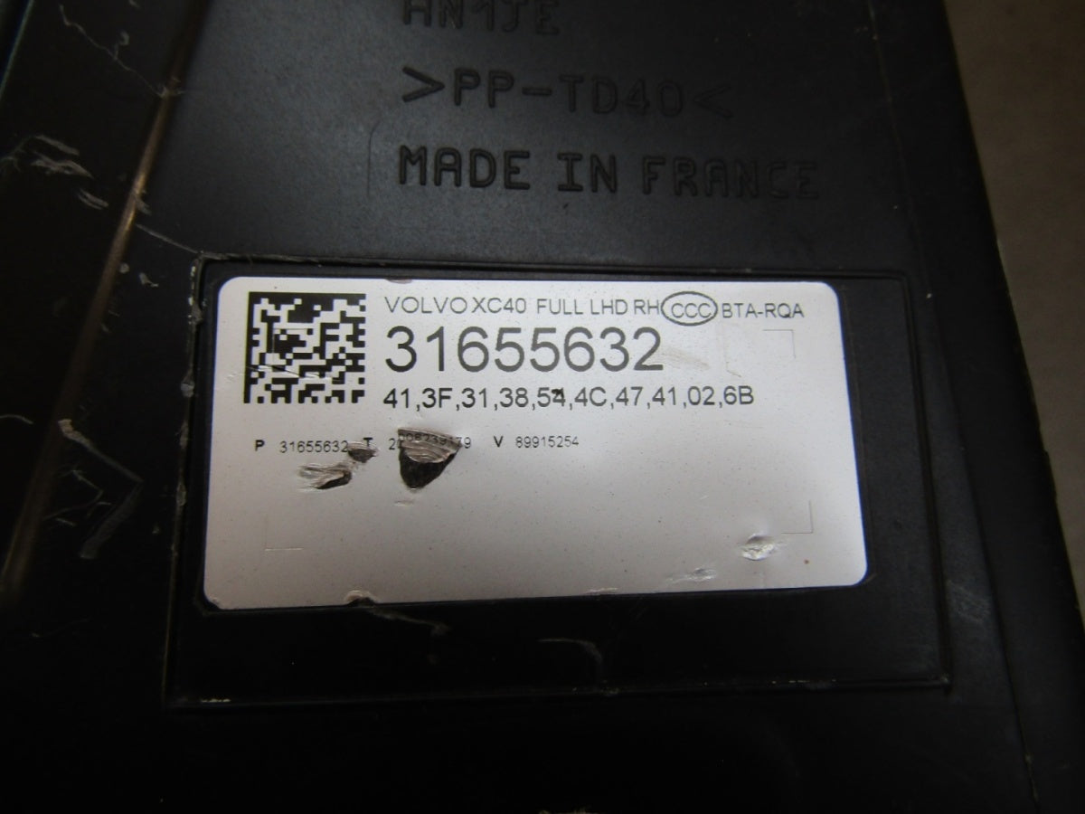 Prednji far desni RH FULL LED VOLVO XC40 17-22 31655632