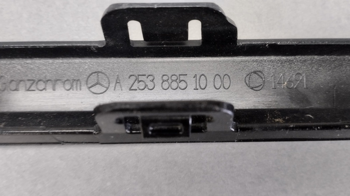 lajsna hrom ZDERZAKA zadnji MERCEDES GLC X253 AMG LINE 15-20 OEM A2538851000