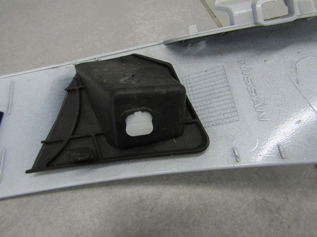 lajsna svjetla lijevi LH prednji NISSAN QASHQAI III J12 LIFT 24-
