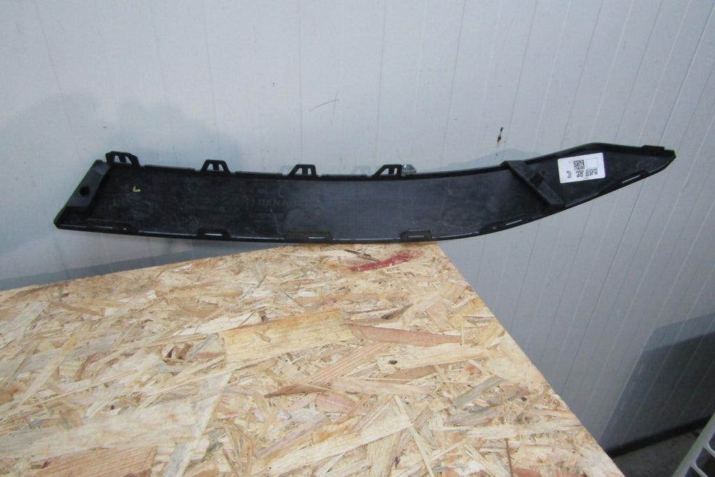 Maska (grill) lajsna desna Renault Captur II 2 LIFT 24-