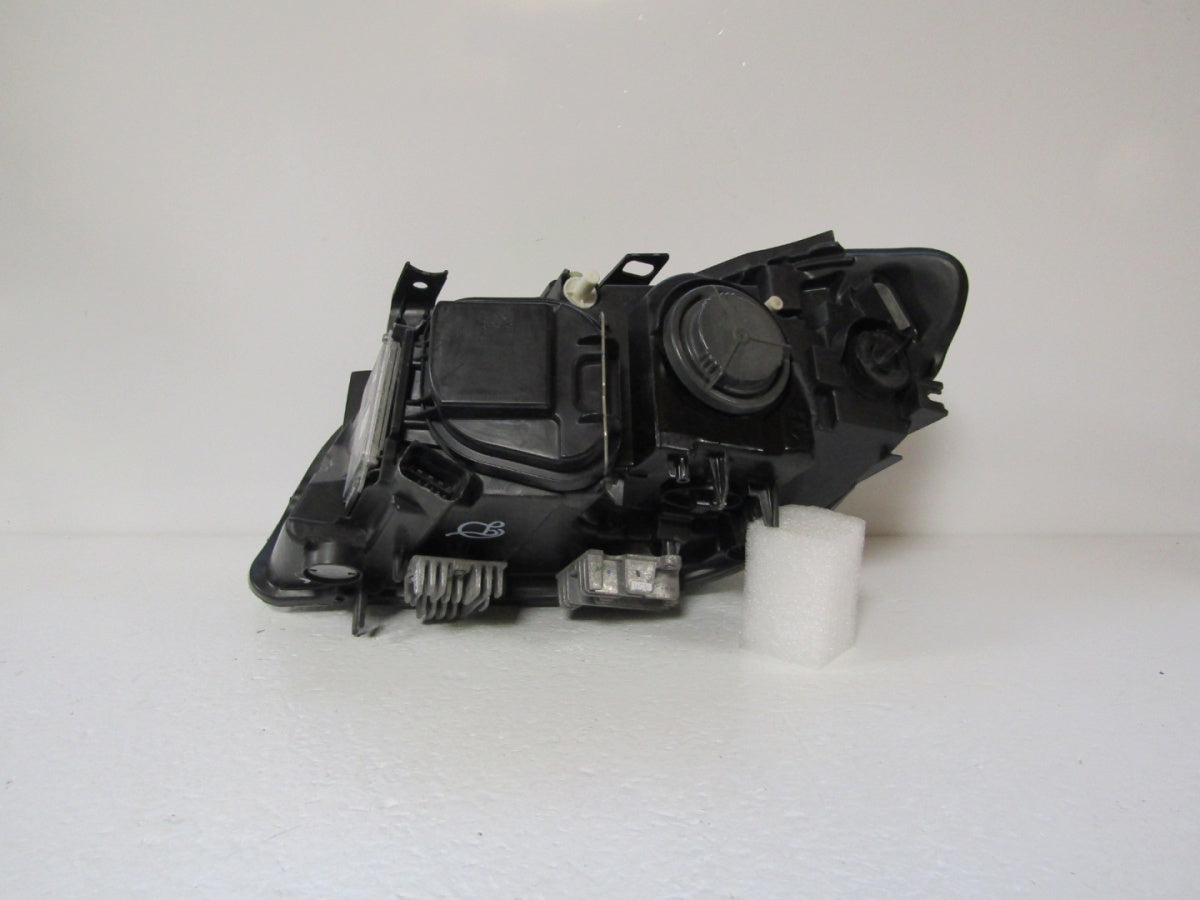 Prednji far BMW X1 E84 Lift xenon 12-15 RH