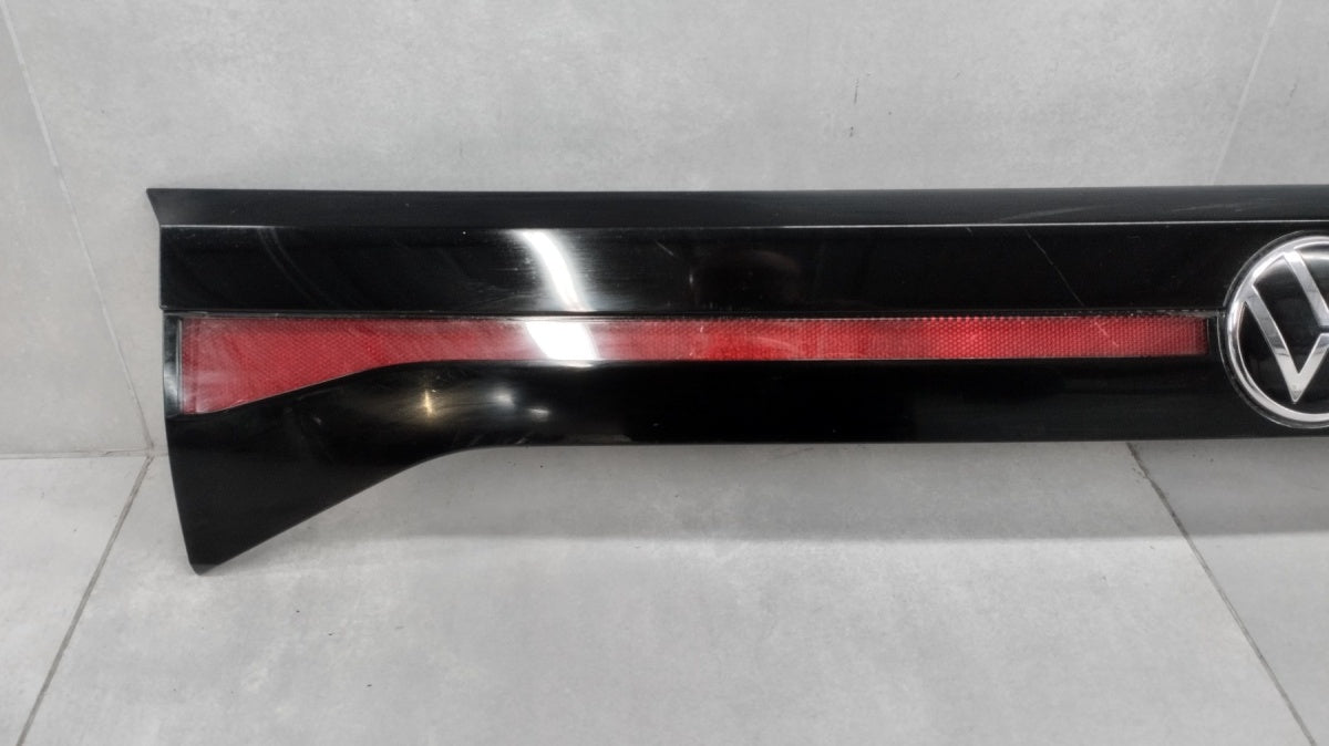 BLENDA zadnji LAMPA KLAPY VW T-CROSS 2GM 2GM827577