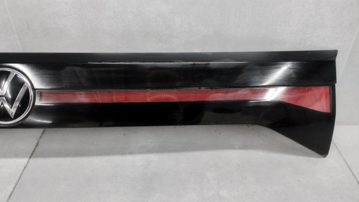 BLENDA zadnji LAMPA KLAPY VW T-CROSS 2GM 2GM827577
