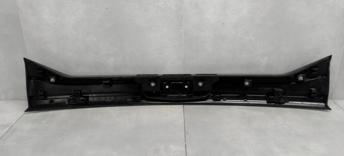 BLENDA zadnji LAMPA KLAPY VW T-CROSS 2GM 2GM827577