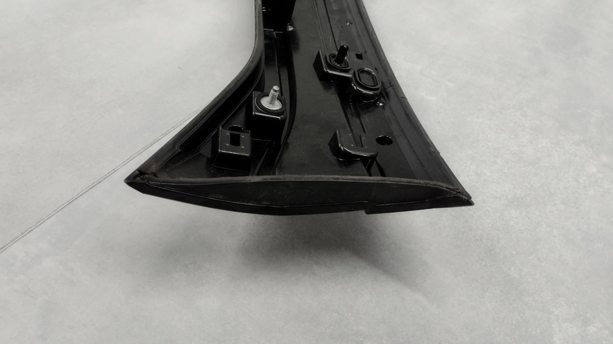 BLENDA zadnji LAMPA KLAPY VW T-CROSS 2GM 2GM827577