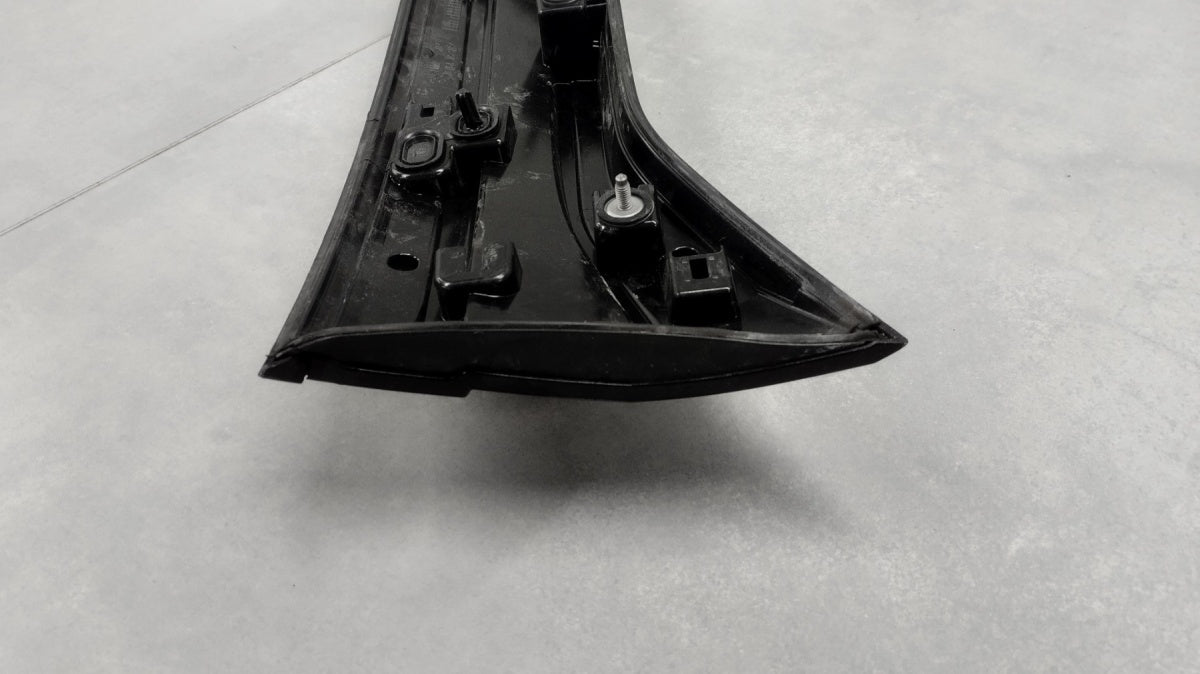 BLENDA zadnji LAMPA KLAPY VW T-CROSS 2GM 2GM827577
