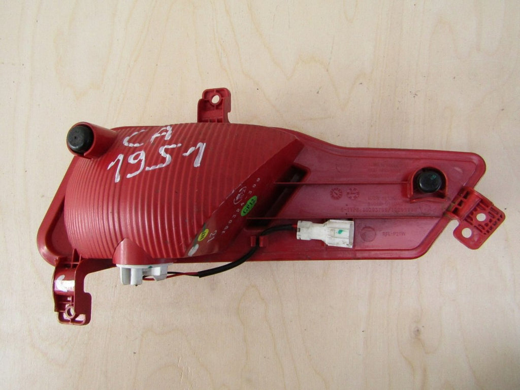 Lampa lampka odblask zadnji desni MG ZS Suv 17-