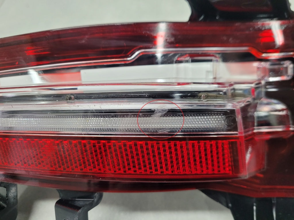 Stop svjetlo w zderzak Genesis GV60 LED LH 21-